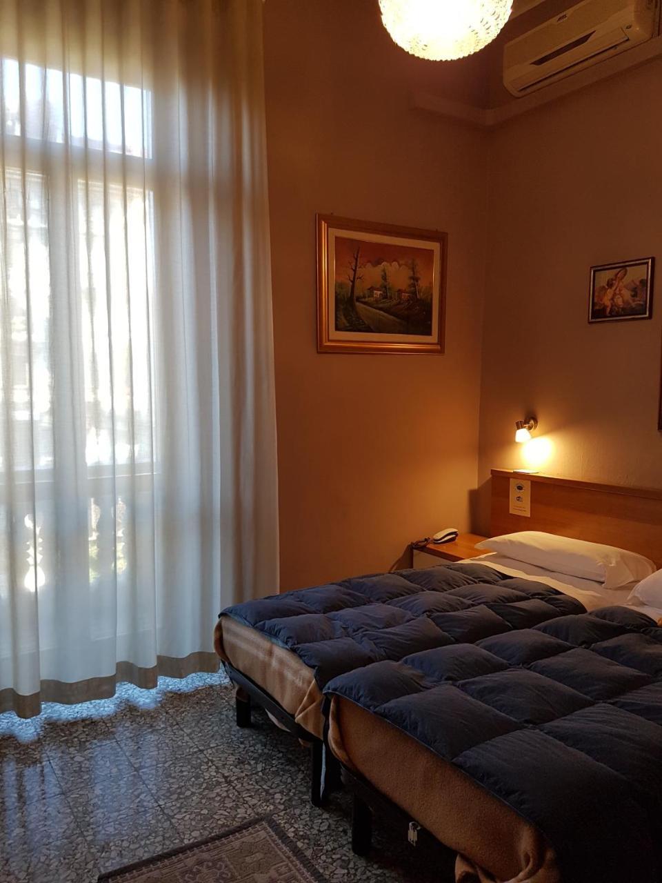 Ca' Grande Hotel Milaan Buitenkant foto