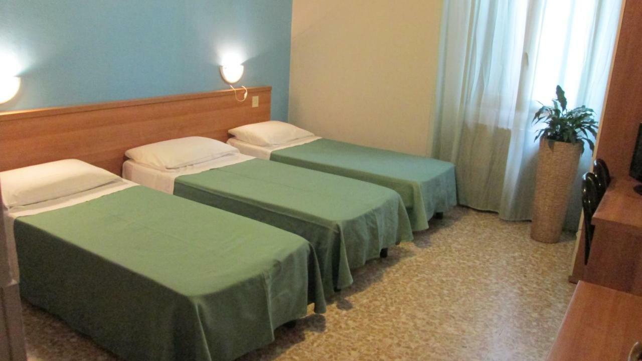 Ca' Grande Hotel Milaan Buitenkant foto