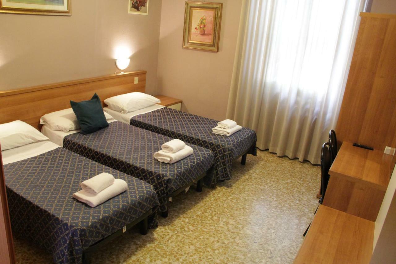 Ca' Grande Hotel Milaan Buitenkant foto